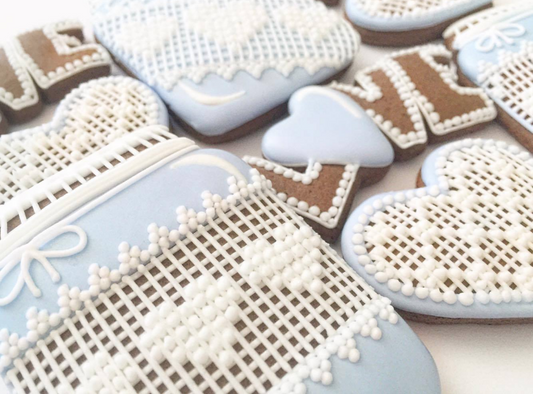 Gorgeous Cross-Stitch Cookie Set: Cookie Jars, Love and Hearts